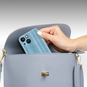 Lade das Bild in den Galerie-Viewer, Türkis / iPhone 13